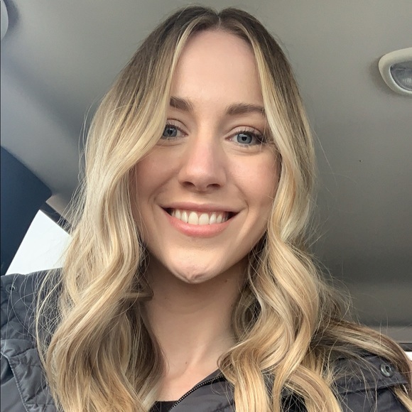 Meet your Posher, Jessica - Picture 2 of 2